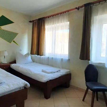 Zamek Hotel *