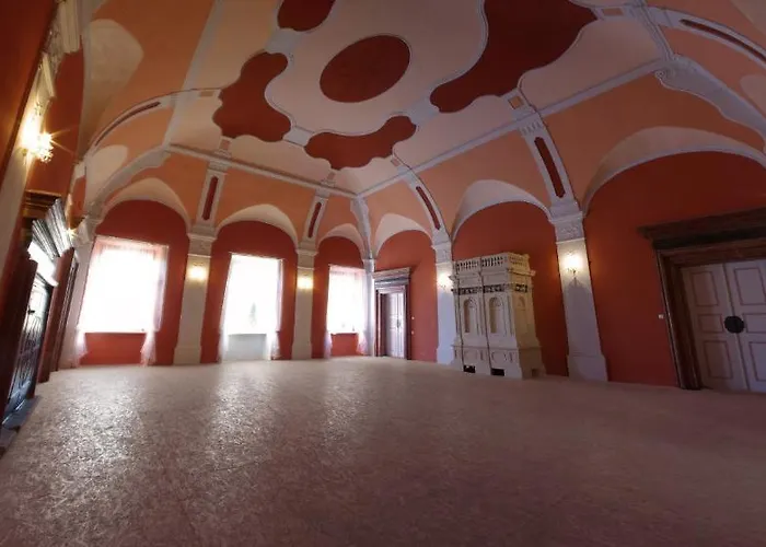 Hotel Zamek Miedzylesie (Silesia)